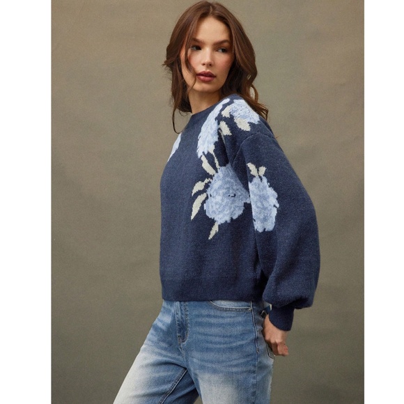 Floral Print Navy Blue Knit Round Neck Long Sleeve Pullover Sweater - Picture 3 of 6